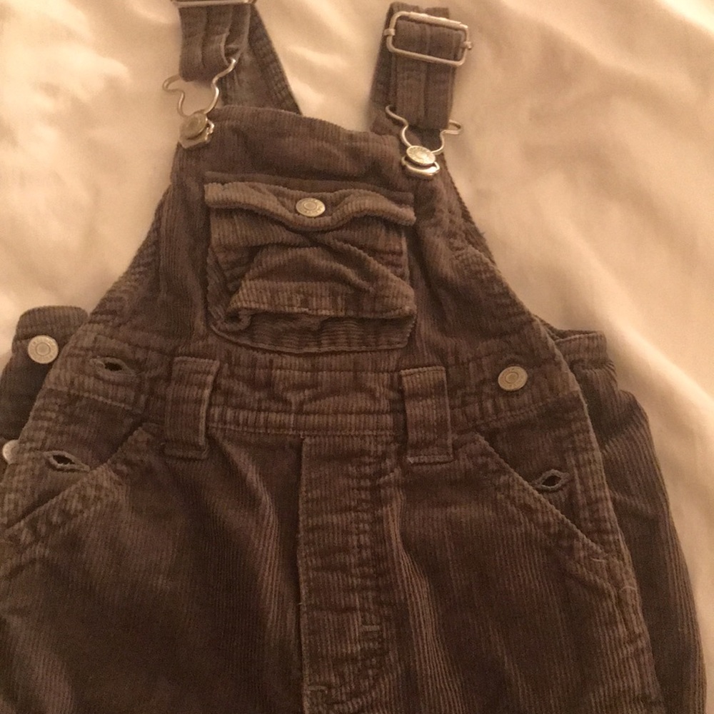 Overall - Picture 2 of 3